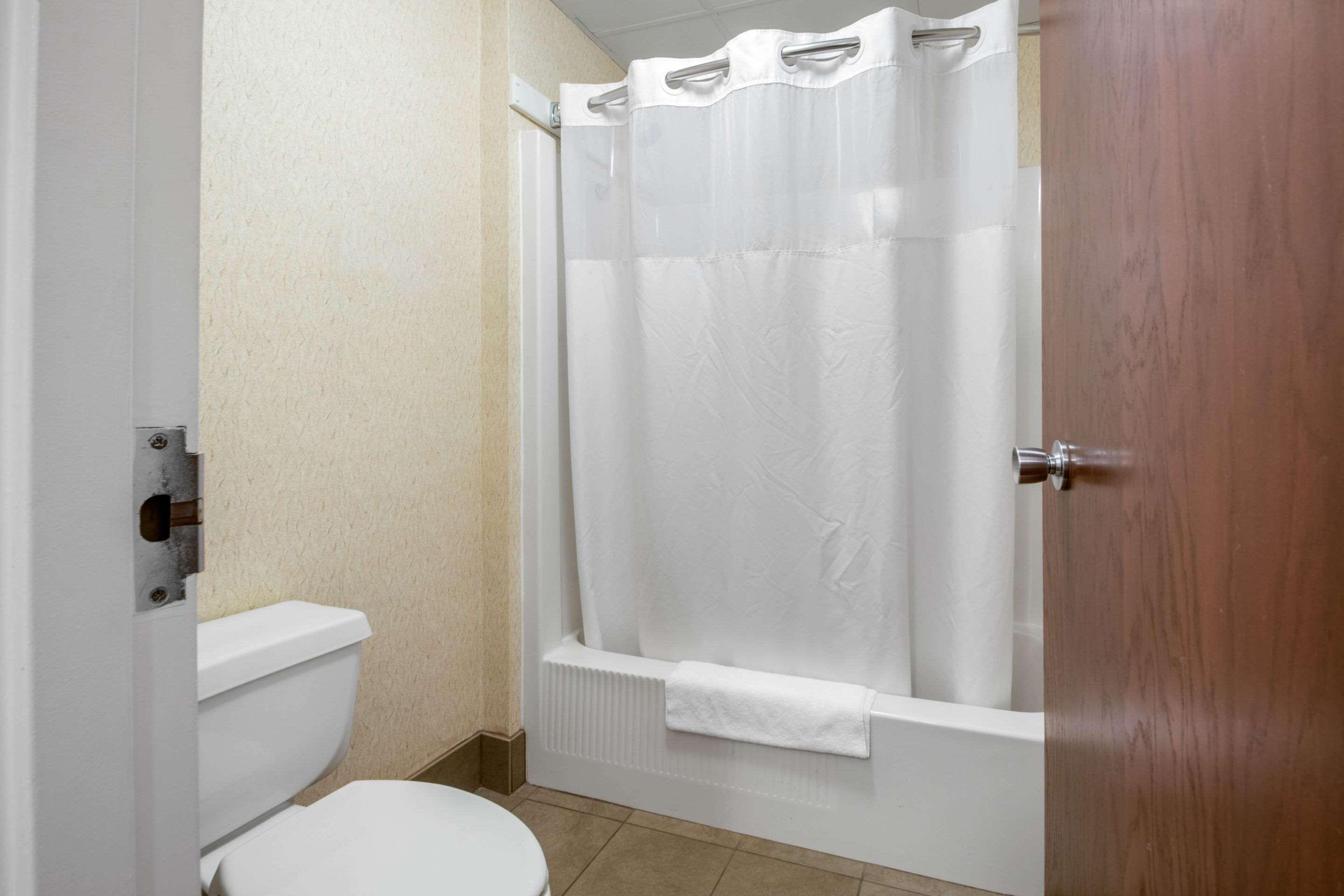 Econo Lodge Wisconsin Rapids Esterno foto