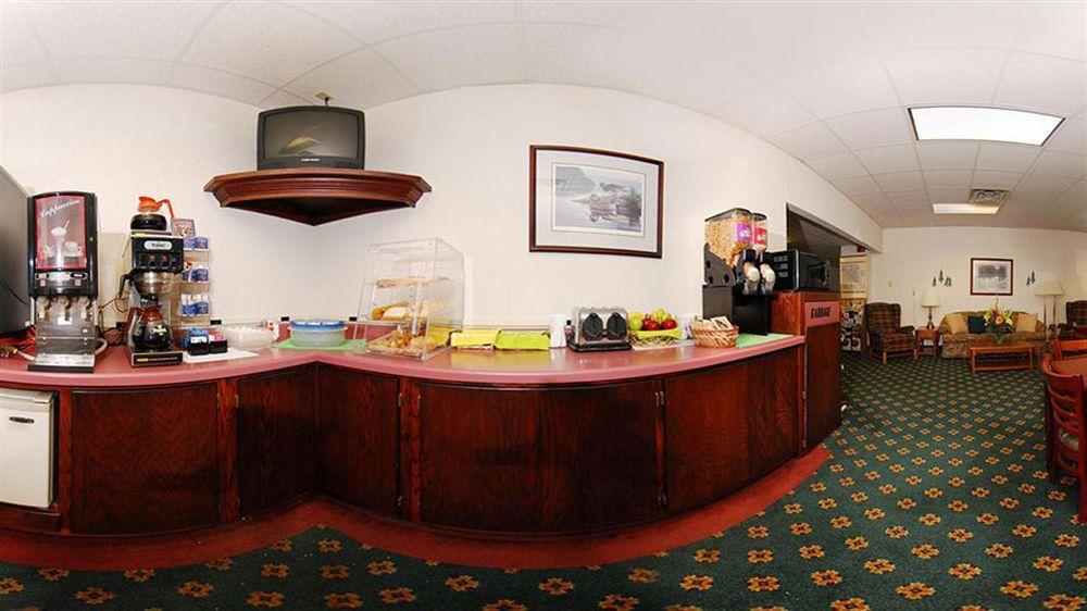Econo Lodge Wisconsin Rapids Esterno foto